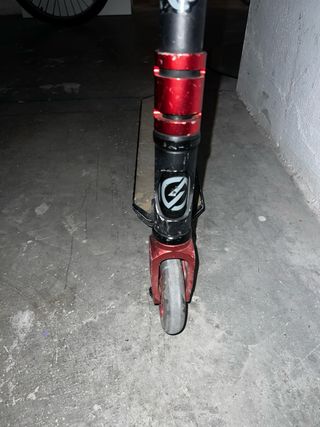 Patinete Freestyle Negro y Rojo