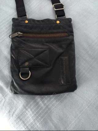 Bolso bandolera piel Mandarina Duck negro