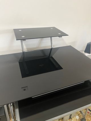 Mesa de ordenador cristal y metal
