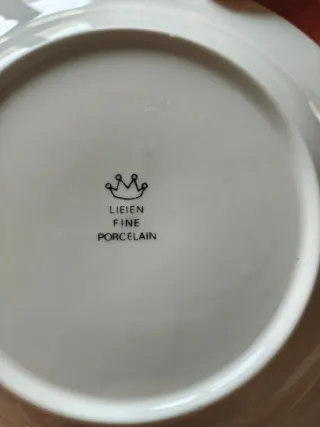 Servizio piatti ceramica decorato