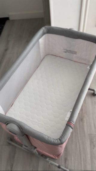 Minicuna bebé rosa