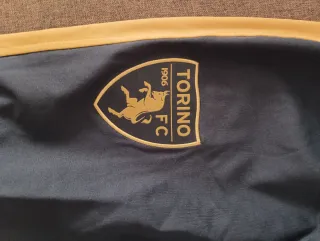 Chándal Torino Joma Azul.Viene un poco pequeño.