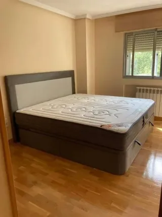 Camas oferta: Bases tapizadas, canapes y colchones