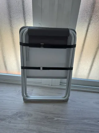 Mesa auxiliar blanca plegable