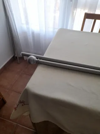 Barra de cortina doble plateada