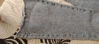 Pantalón vaquero mujer acampanado con pedrería