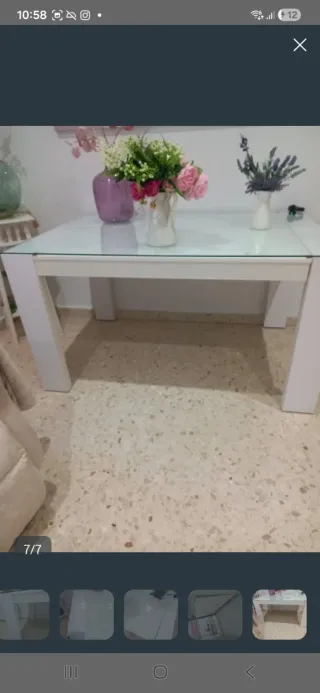 Mesa extensible comedor cristal y madera.