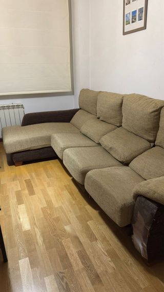 Sofá chaise longue tela beige y marrón