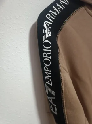 Sudadera Armani Exchange con cremallera