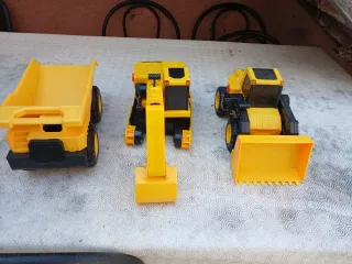 2 Camiones de Juguete Amarillos