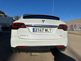 Tesla Model X 2017