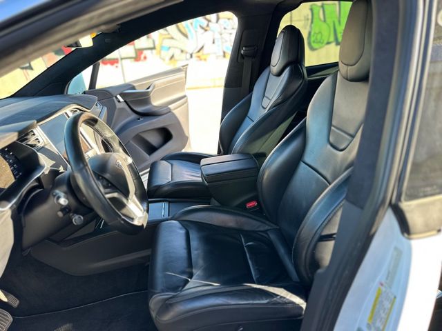 Tesla Model X 2017
