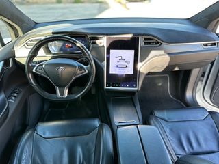 Tesla Model X 2017
