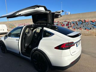 Tesla Model X 2017