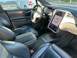 Tesla Model X 2017