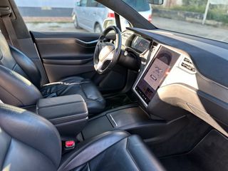 Tesla Model X 2017