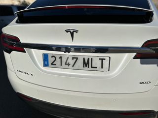 Tesla Model X 2017