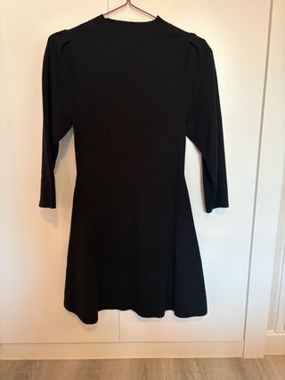 Vestido corto de punto negro