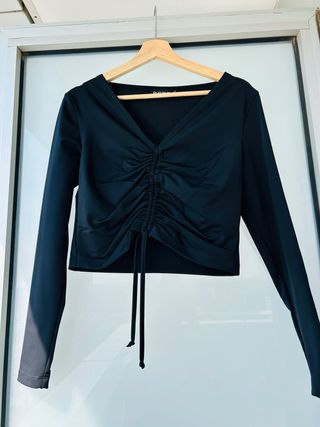 Conjunto falda midi y top negro