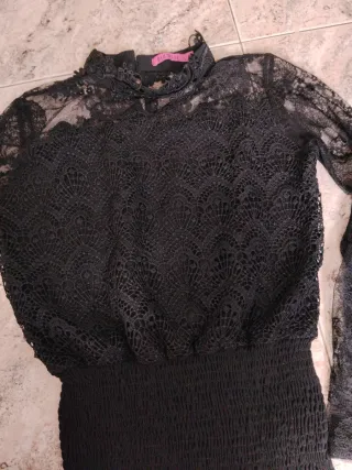 Blusa elegante encaje transparente