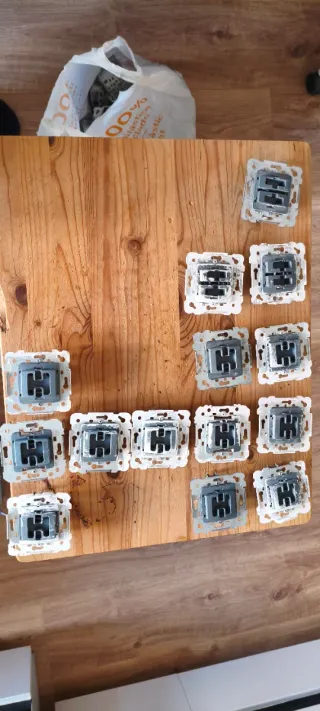 Mecanismos BJC IRIS (Interruptores)