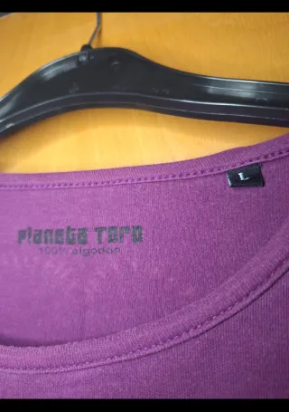 Camiseta Planeta Toro Morada Talla M