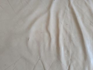 Sofá 3 cuerpos beige cuero