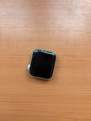 Apple Watch SE 40mm Plata (Pantalla Rota)