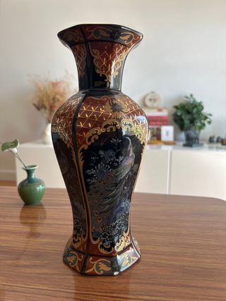 Jarrón chino cerámica negro y dorado