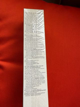 Clé de Peau BEAUTÉ Clarifying Cleansing Foam