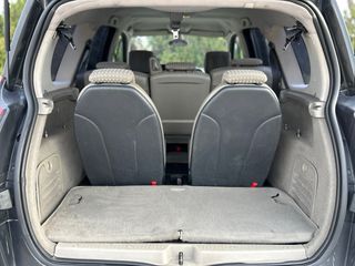 Renault Grand Scenic Pegatina C🟢