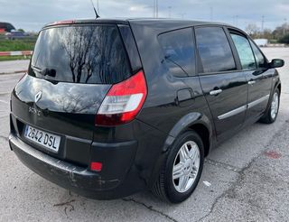 Renault Grand Scenic Pegatina C🟢