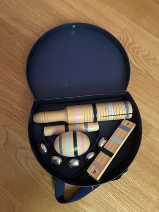 Juego de instrumentos musicales de madera