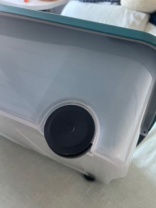 Caja bajo cama con ruedas