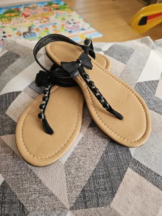 Sandali infradito donna neri con fiocco