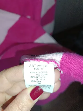 Maglioncino a righe rosa e bianche