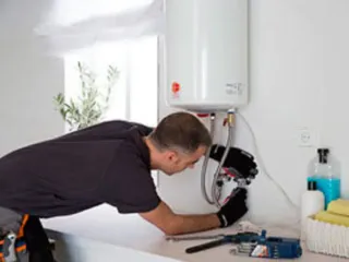 Técnico: termo, calentador, caldera, radiador