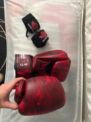 Guantes de boxeo Danger camuflaje rojo con cintas