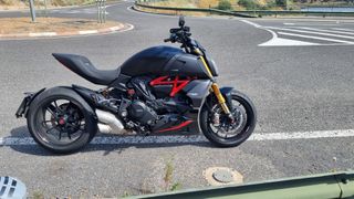 Ducati Diavel 1260s - Thrilling Black