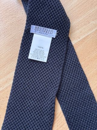 Cravatta Brunello Cucinelli nera in maglia