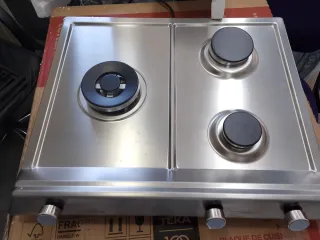 Cocina Teka 3 quemadores autoencendido gas Natural