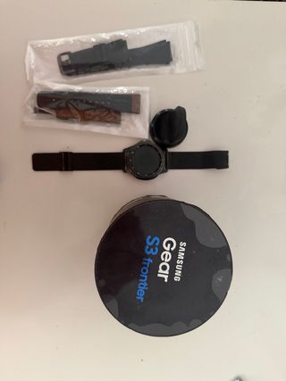Samsung Gear S3 Frontier Smartwatch y Amazfit gtr
