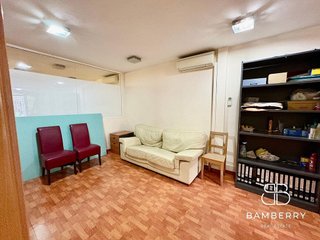 Local comercial en venta en Montmar en Castelldefels