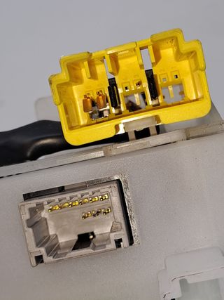 MANDO MULTIFUNCION RENAULT ZOE 687390