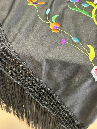 Conjunto Flamenca Flor y Pendientes Dorados