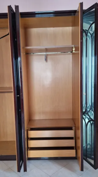 Armadio camera da letto con ante a specchio