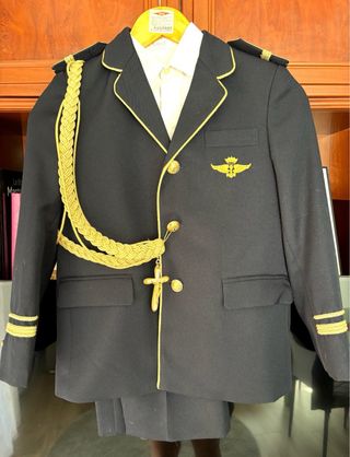 Traje de comunión azul marino en buen estdo