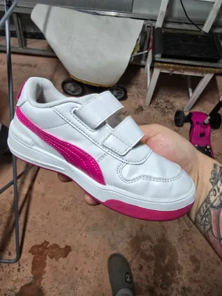 Zapato Puma niña rojo