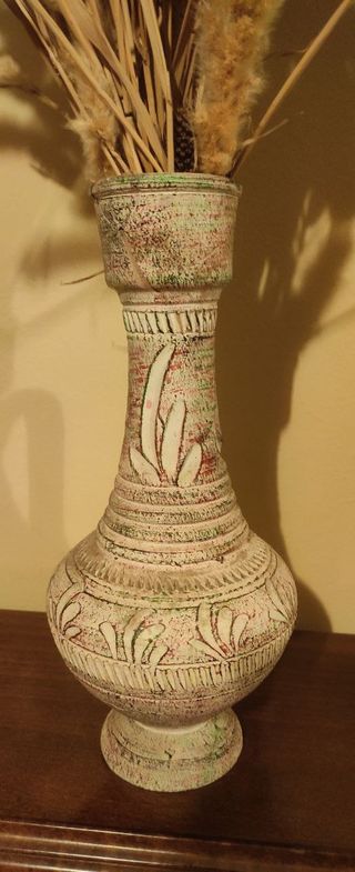 Jarrón pequeño de cerámica decorado