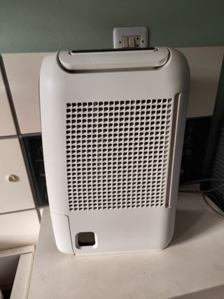 Deshumidificador blanco semi nuevo